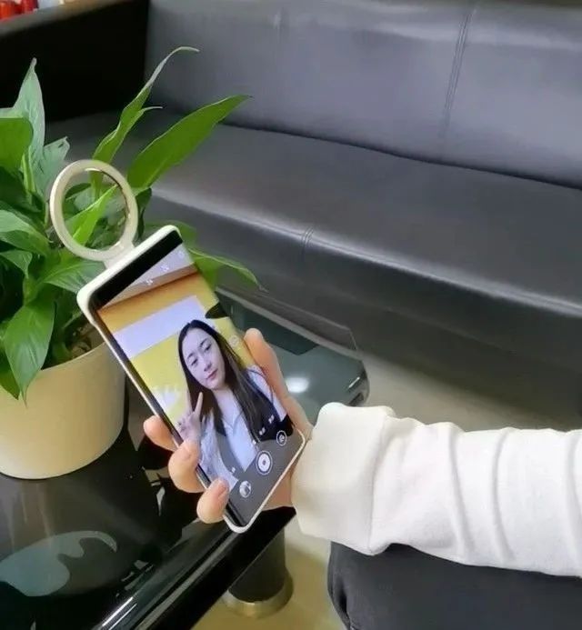 华为mate系列首个爆款_探索华为Mate系列的旗舰特性_mate系列产品