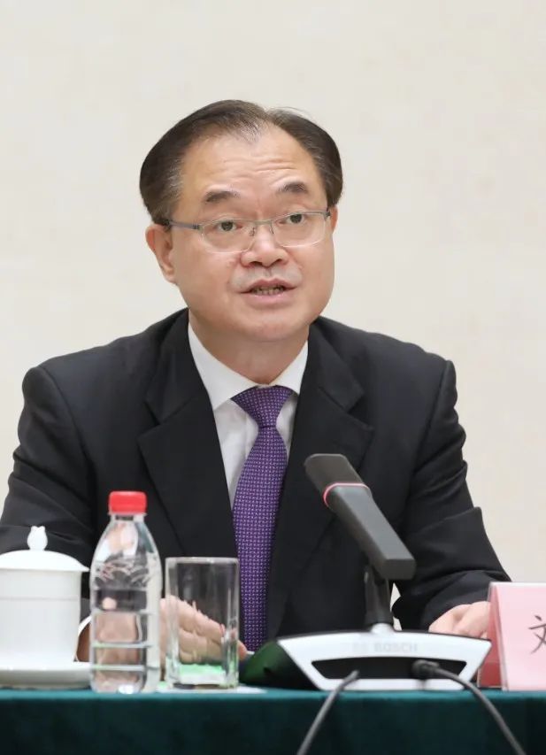 加密货币到底有什么用_分析加密货币市场的投资者教育现状：如何提高知识普及与理解_加密货币何去何从