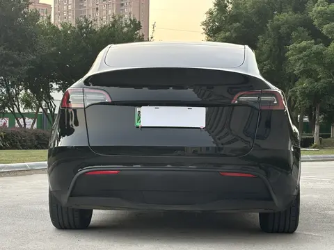 特斯拉出行方便吗_特斯拉家庭车_特斯拉Model Y如何满足家庭出行需求？