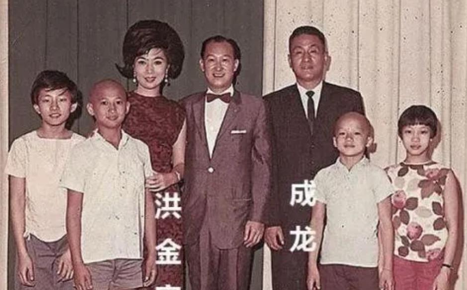 鼎鼎有名的洪金宝大师_洪金宝励志故事_洪金宝的创作灵感与故事来源