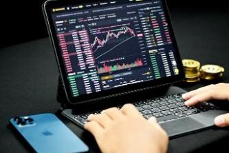 Web技术赋能数字货币交易