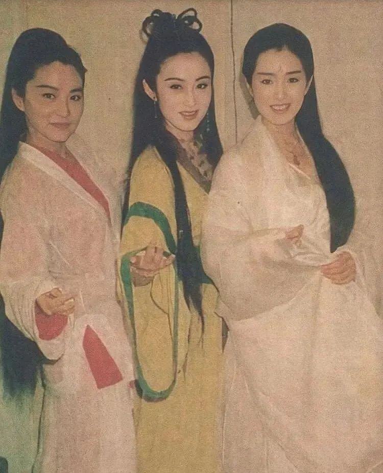 周慧敏的笑_周慧敏的经典喜剧角色与搞笑瞬间_周慧敏小品